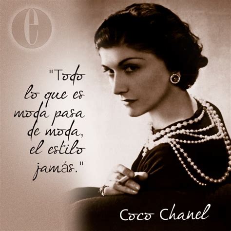 coco chanel frases de moda|Coco Chanel most famous quotes.